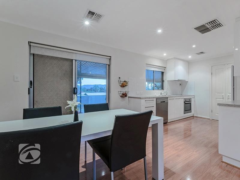 8 Barker Way, Valley View SA 5093