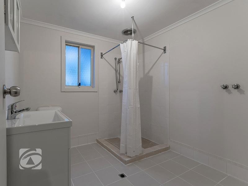 8 Barker Way, Valley View SA 5093