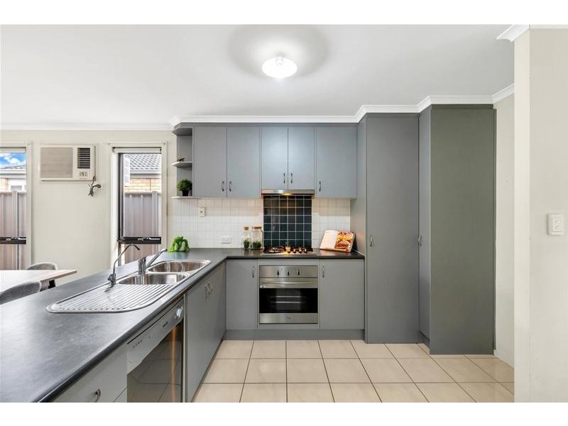 15 Sittella Avenue, Burton SA 5110