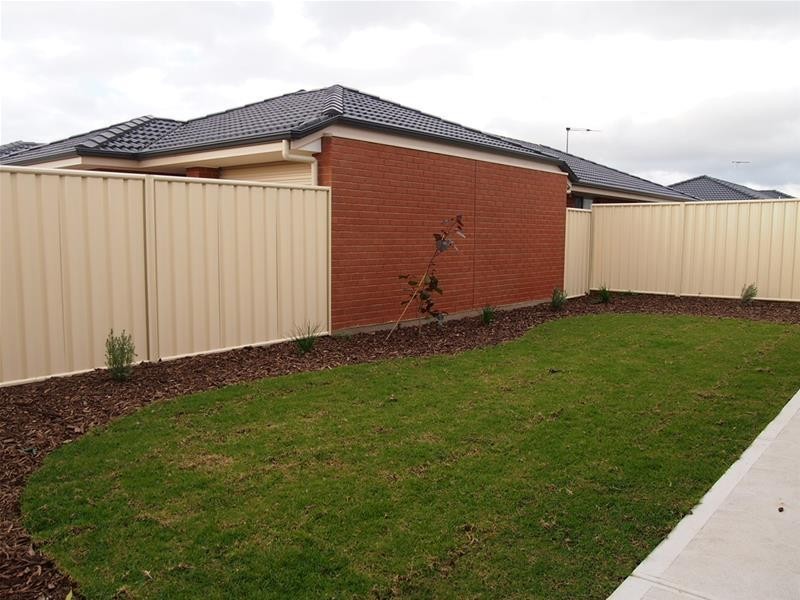 1 Biarritz Street, Munno Para West SA 5115