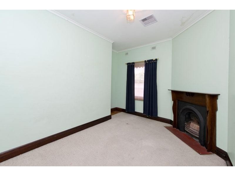 15 Liberton Avenue, Croydon Park SA 5008