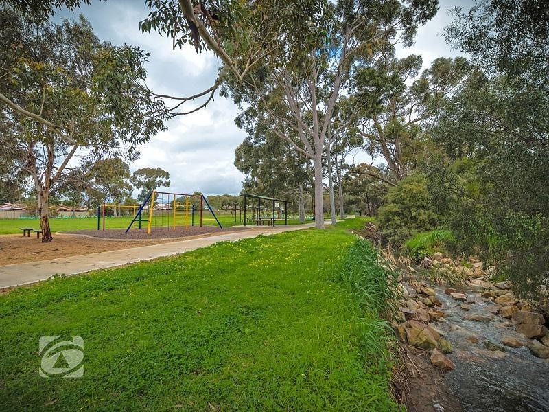 15 Princess Drive, Modbury SA 5092