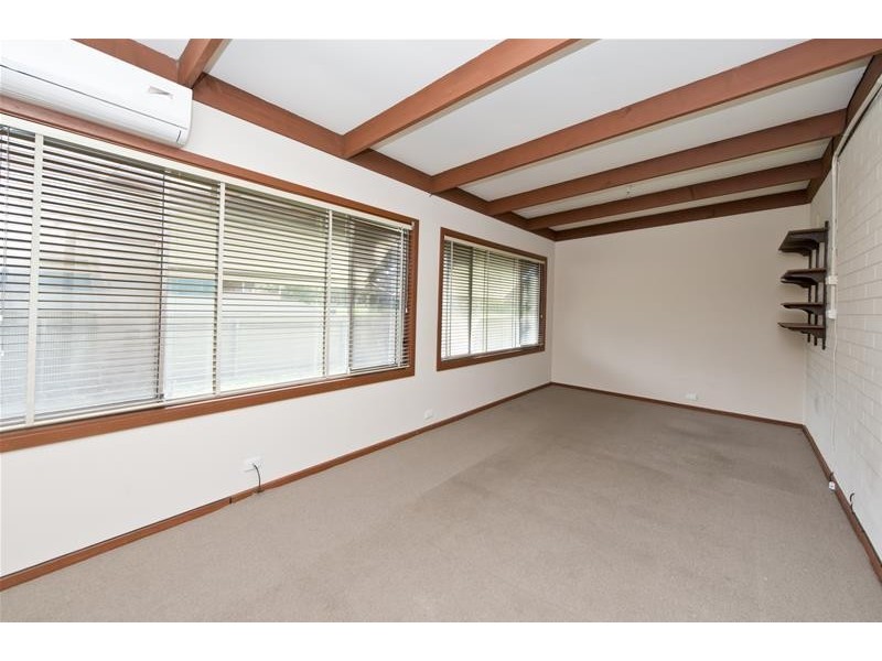 4 Wahroonga Avenue, Valley View SA 5093