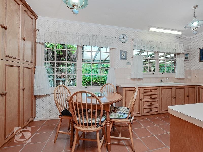 15 Heather Drive, Ridgehaven SA 5097