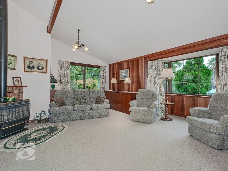 15 Heather Drive, Ridgehaven SA 5097