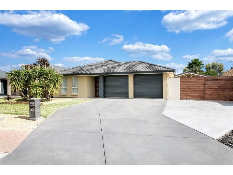156 President Avenue, Andrews Farm SA 5114