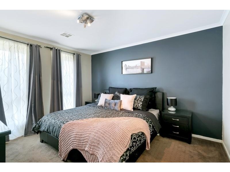 156 President Avenue, Andrews Farm SA 5114