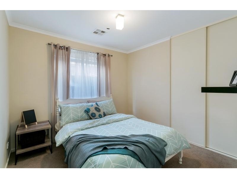 156 President Avenue, Andrews Farm SA 5114