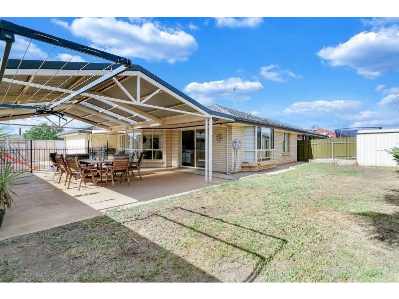 156 President Avenue, Andrews Farm SA 5114