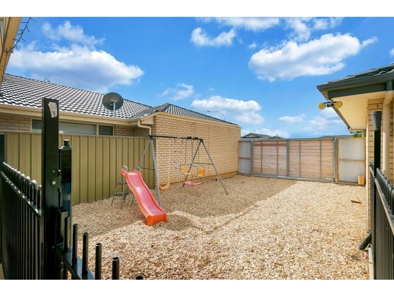 156 President Avenue, Andrews Farm SA 5114