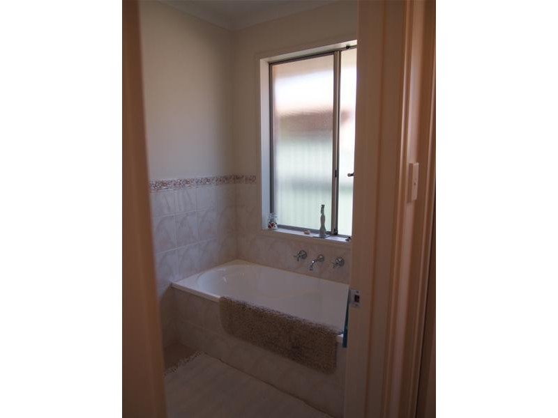 2A Alison Street, Modbury SA 5092