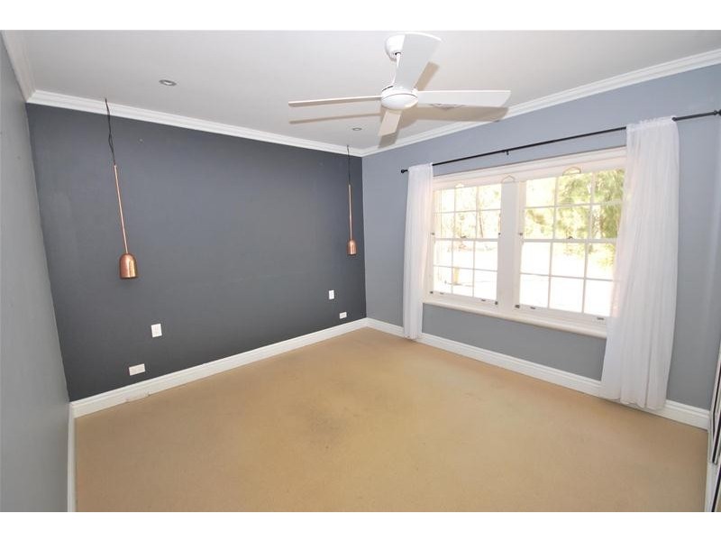 2 Shannon Rise, Banksia Park SA 5091