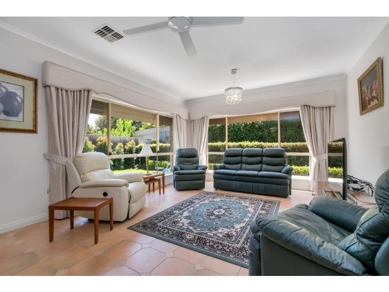 10 Dinham Road, Athelstone SA 5076