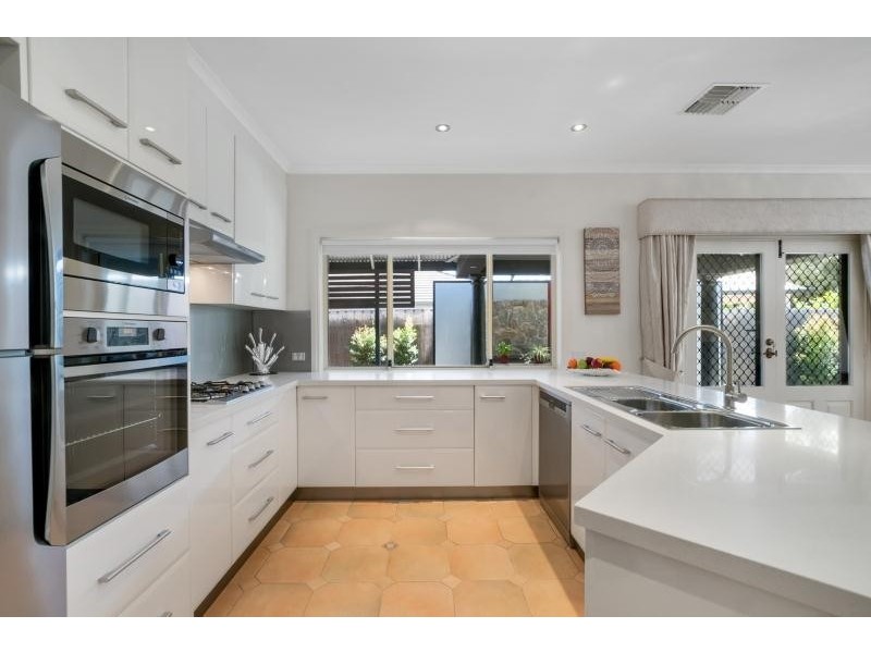 10 Dinham Road, Athelstone SA 5076