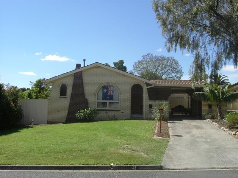 42 Desassenay Crescent, Modbury Heights SA 5092