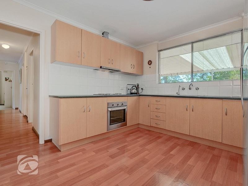 28 Hilltop Avenue, Ridgehaven SA 5097