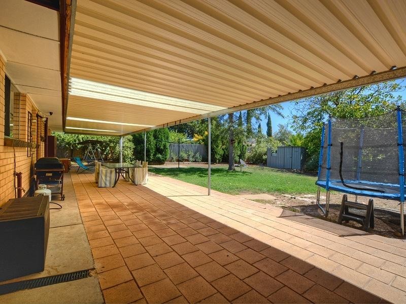 28 Hilltop Avenue, Ridgehaven SA 5097