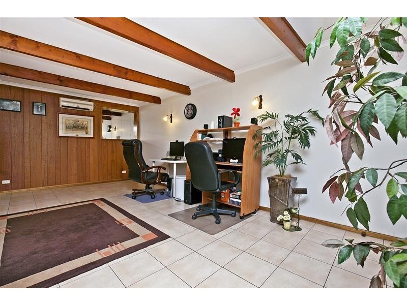 21 Crafter Street, Fairview Park SA 5126