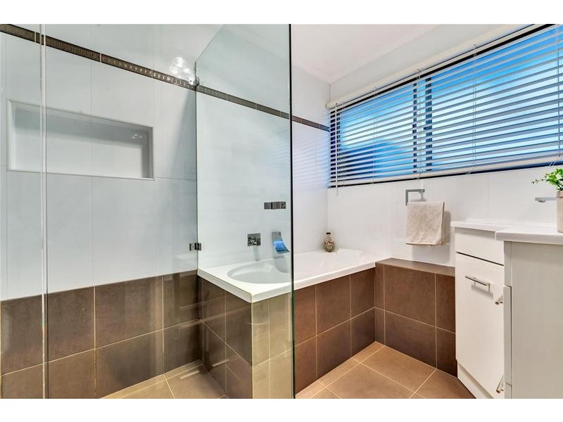 16 Alicante Avenue, Wynn Vale SA 5127