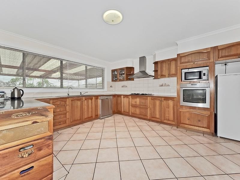 8 Fleming Avenue, Ridgehaven SA 5097