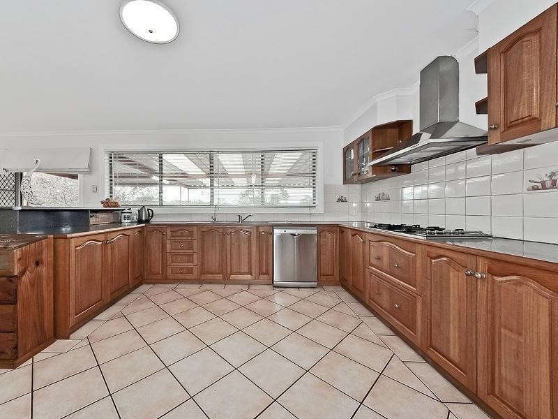 8 Fleming Avenue, Ridgehaven SA 5097