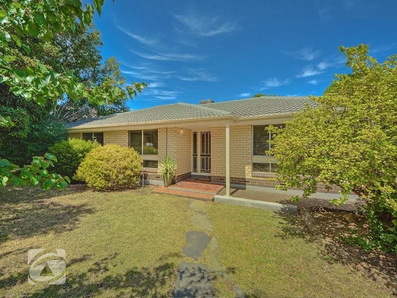 15 Scenic Way, Ridgehaven SA 5097