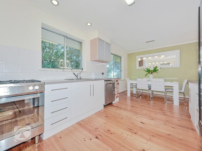 15 Scenic Way, Ridgehaven SA 5097