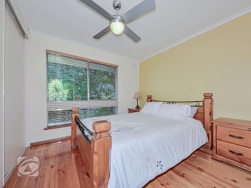 15 Scenic Way, Ridgehaven SA 5097