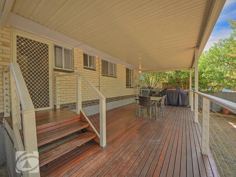 15 Scenic Way, Ridgehaven SA 5097