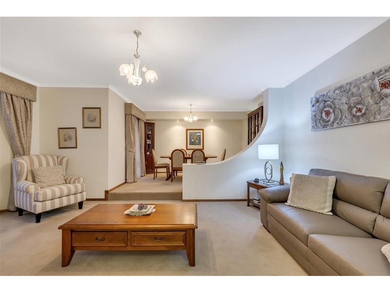 1 Maxwell Court, Wynn Vale SA 5127