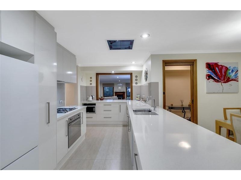 1 Maxwell Court, Wynn Vale SA 5127