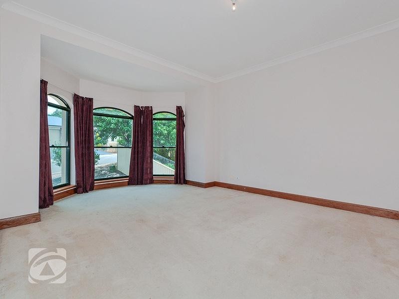 8 Huntingdale Court, Greenwith SA 5125