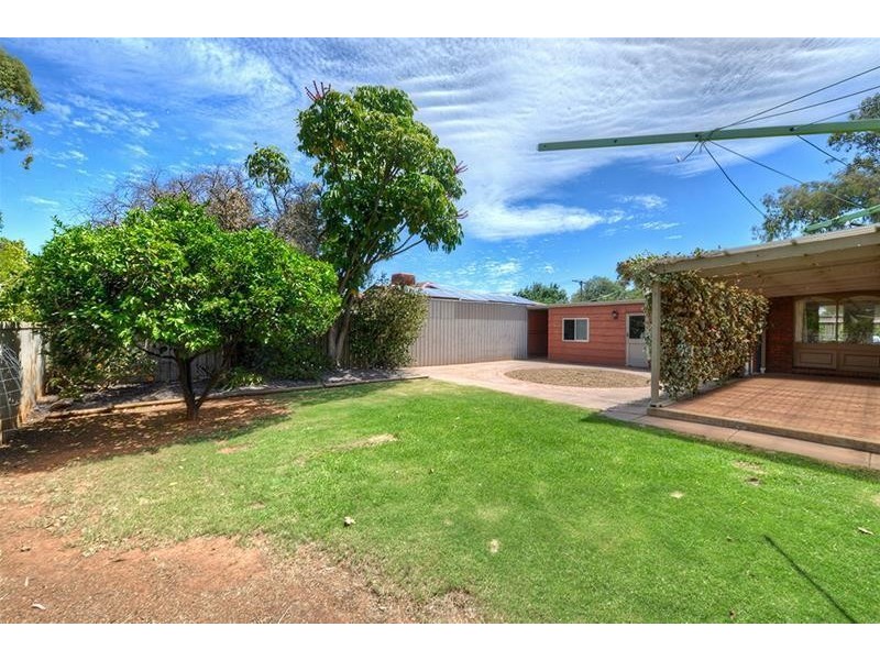 8 Montana Drive, Salisbury SA 5108
