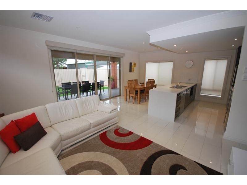 8B Springfield Avenue, Athelstone SA 5076