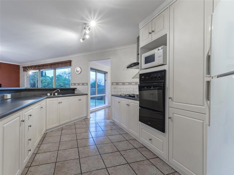 10 Samuel Court, Greenwith SA 5125