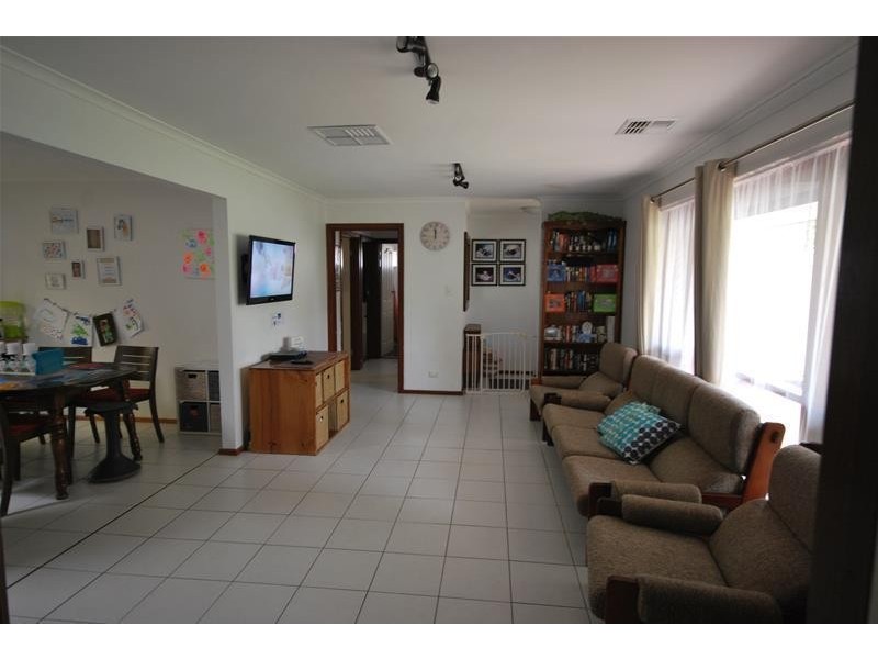 3 Phoebe Avenue, Modbury Heights SA 5092