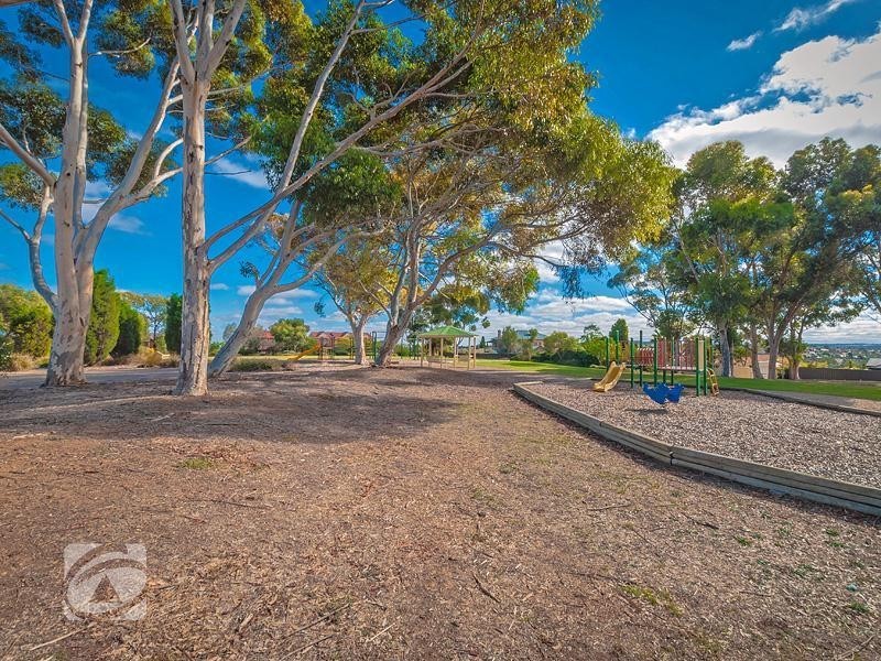 1 Hammond Court, Golden Grove SA 5125