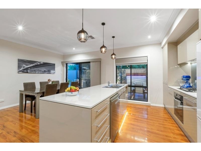 1a Sapphire Crescent, Highbury SA 5089