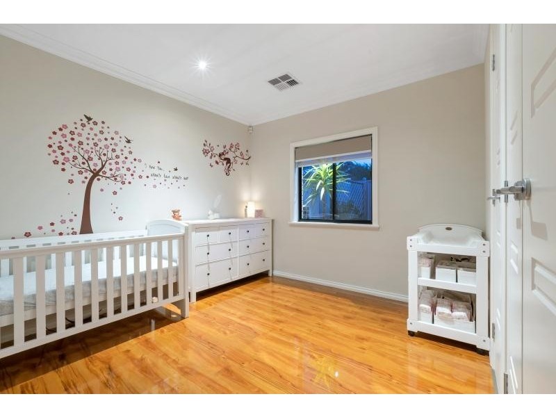 1a Sapphire Crescent, Highbury SA 5089