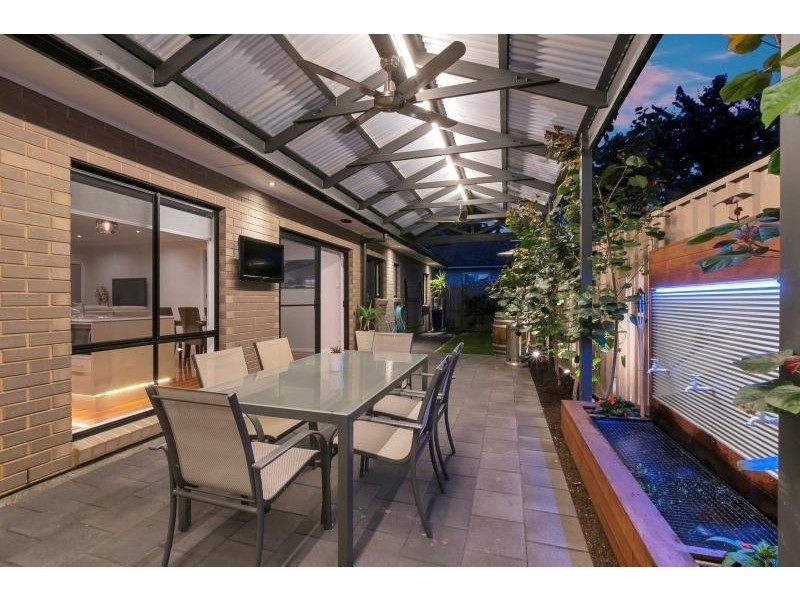 1a Sapphire Crescent, Highbury SA 5089