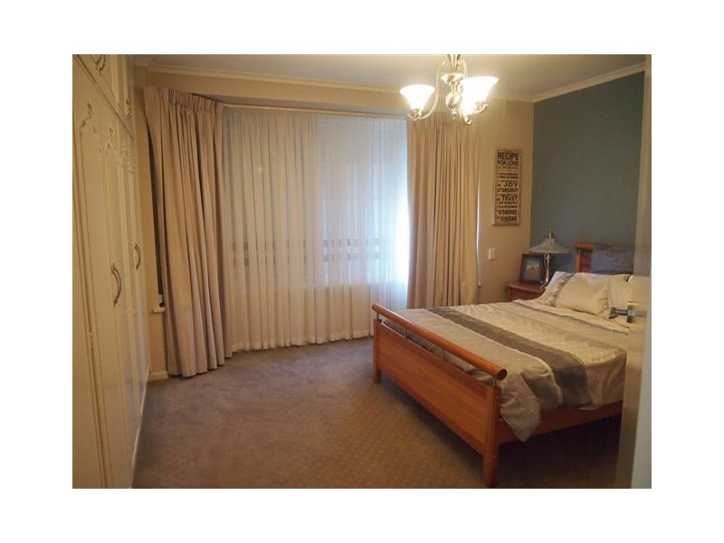 13 Laura Street, Vista SA 5091