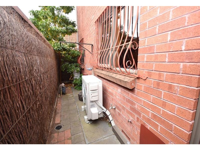 2/14 Chatham Street, Adelaide SA 5000