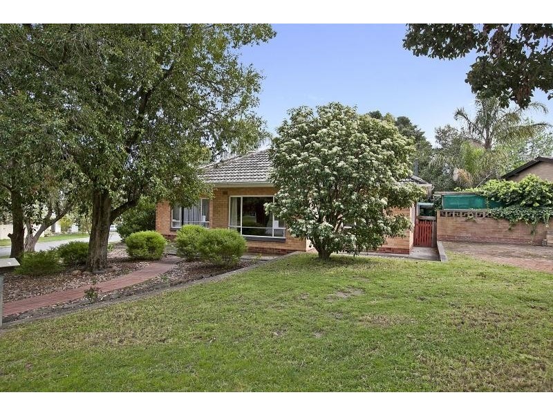 10 Linton Street, Banksia Park SA 5091