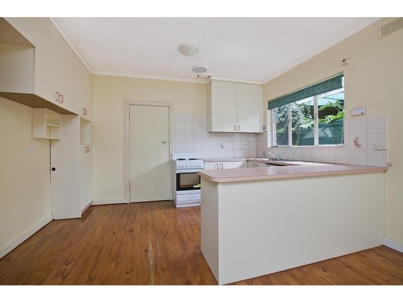 10 Linton Street, Banksia Park SA 5091