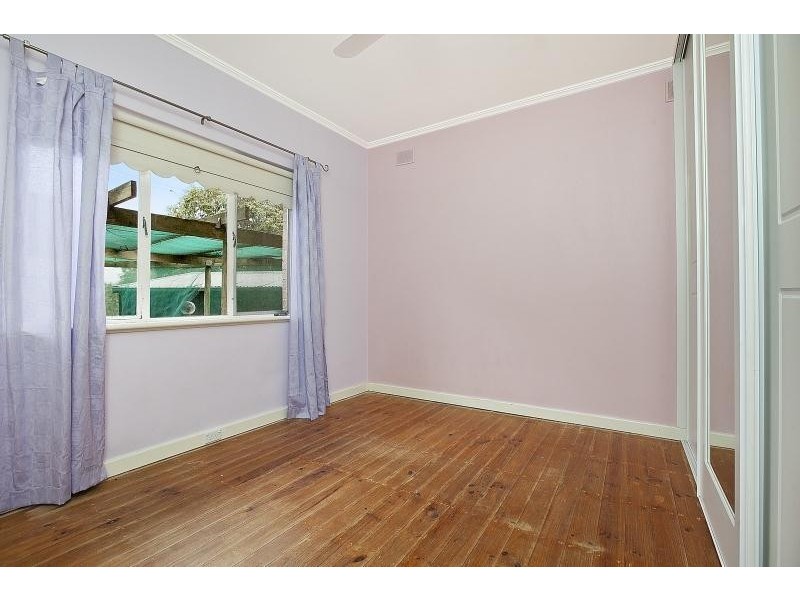 10 Linton Street, Banksia Park SA 5091