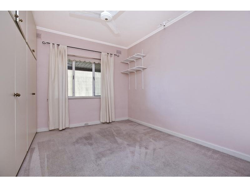 10 Linton Street, Banksia Park SA 5091