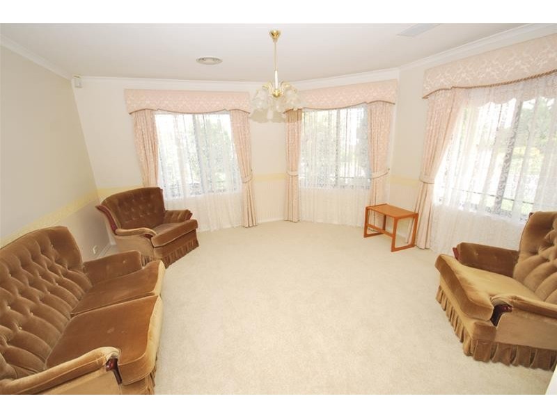 9 Holly Place, Golden Grove SA 5125