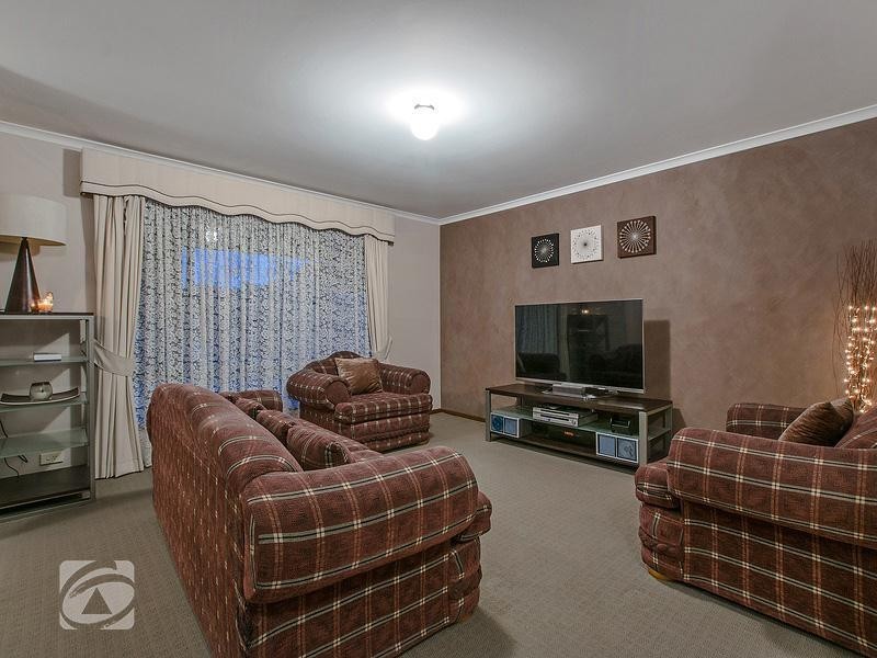 30 Holbrook Crescent, Greenwith SA 5125