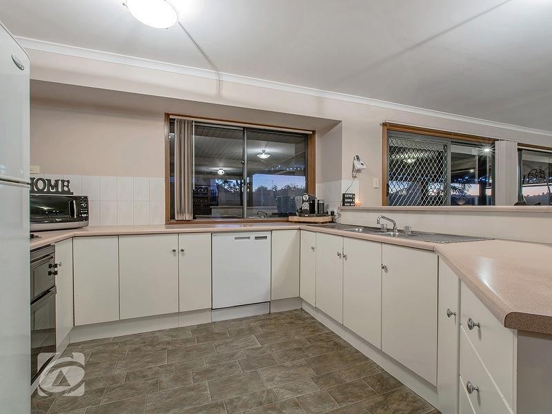 30 Holbrook Crescent, Greenwith SA 5125