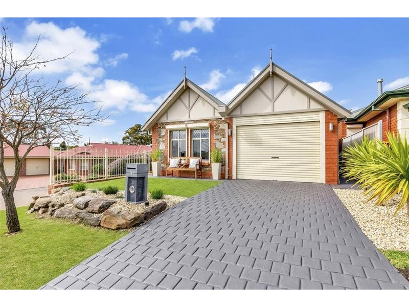 16 Sellar Court, Greenwith SA 5125